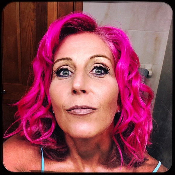 Meet Your Posher! - Picture 14 of 17